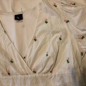 Torrid Womens Short Sleeve Shirt white pink